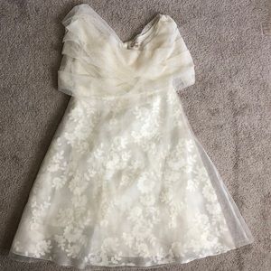 Absolutely gorgeous White dress